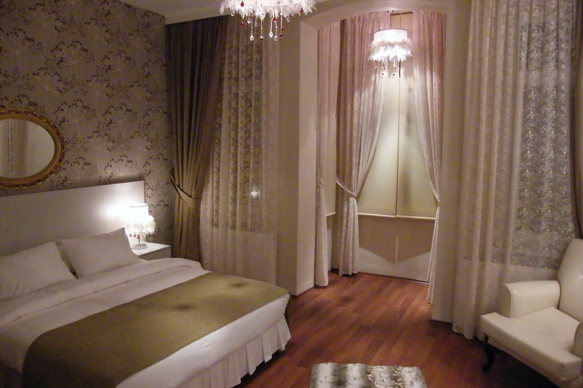 Arach Hotel Harbiye Istambul Exterior foto